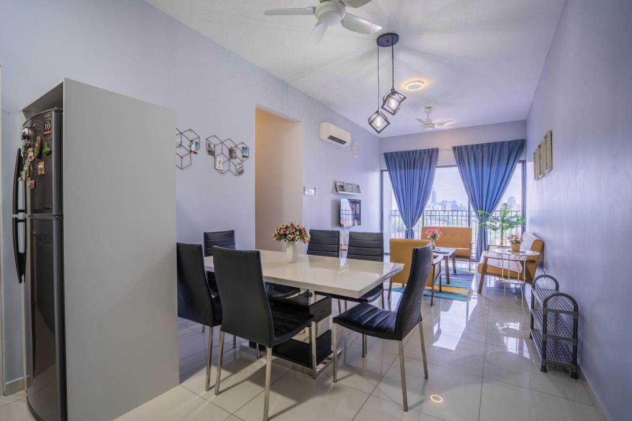 Peaceful 3-Bedroom With Pool 5 Pax - Wangsa Maju Куала-Лумпур Экстерьер фото