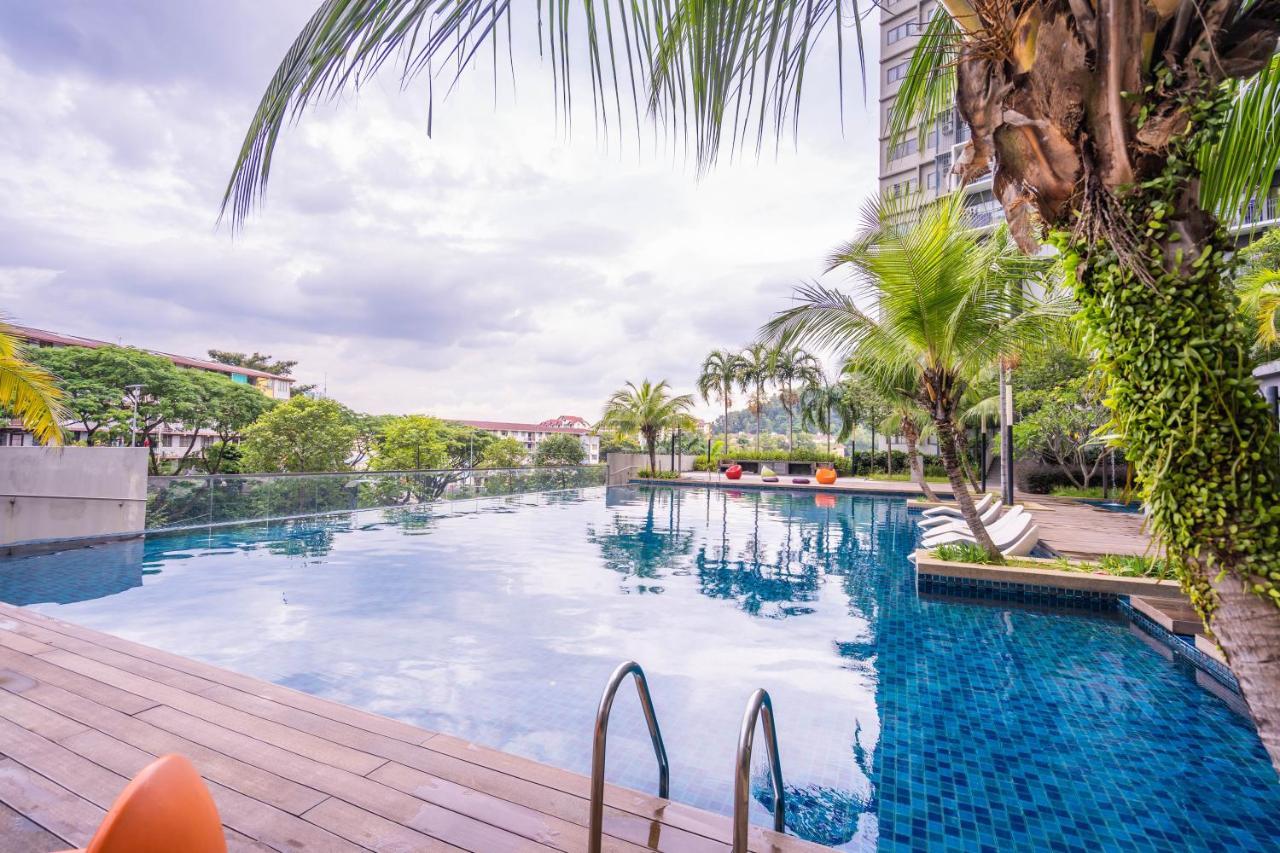 Peaceful 3-Bedroom With Pool 5 Pax - Wangsa Maju Куала-Лумпур Экстерьер фото