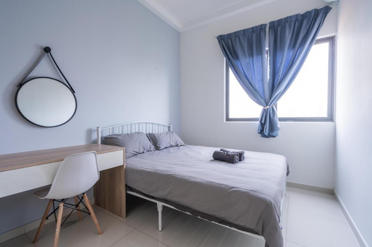 Peaceful 3-Bedroom With Pool 5 Pax - Wangsa Maju Куала-Лумпур Экстерьер фото