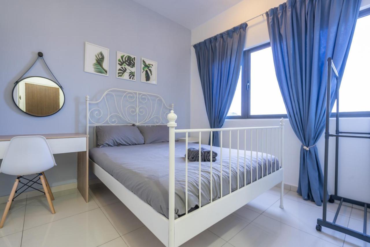 Peaceful 3-Bedroom With Pool 5 Pax - Wangsa Maju Куала-Лумпур Экстерьер фото